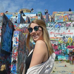 Meet your Posher, Kara